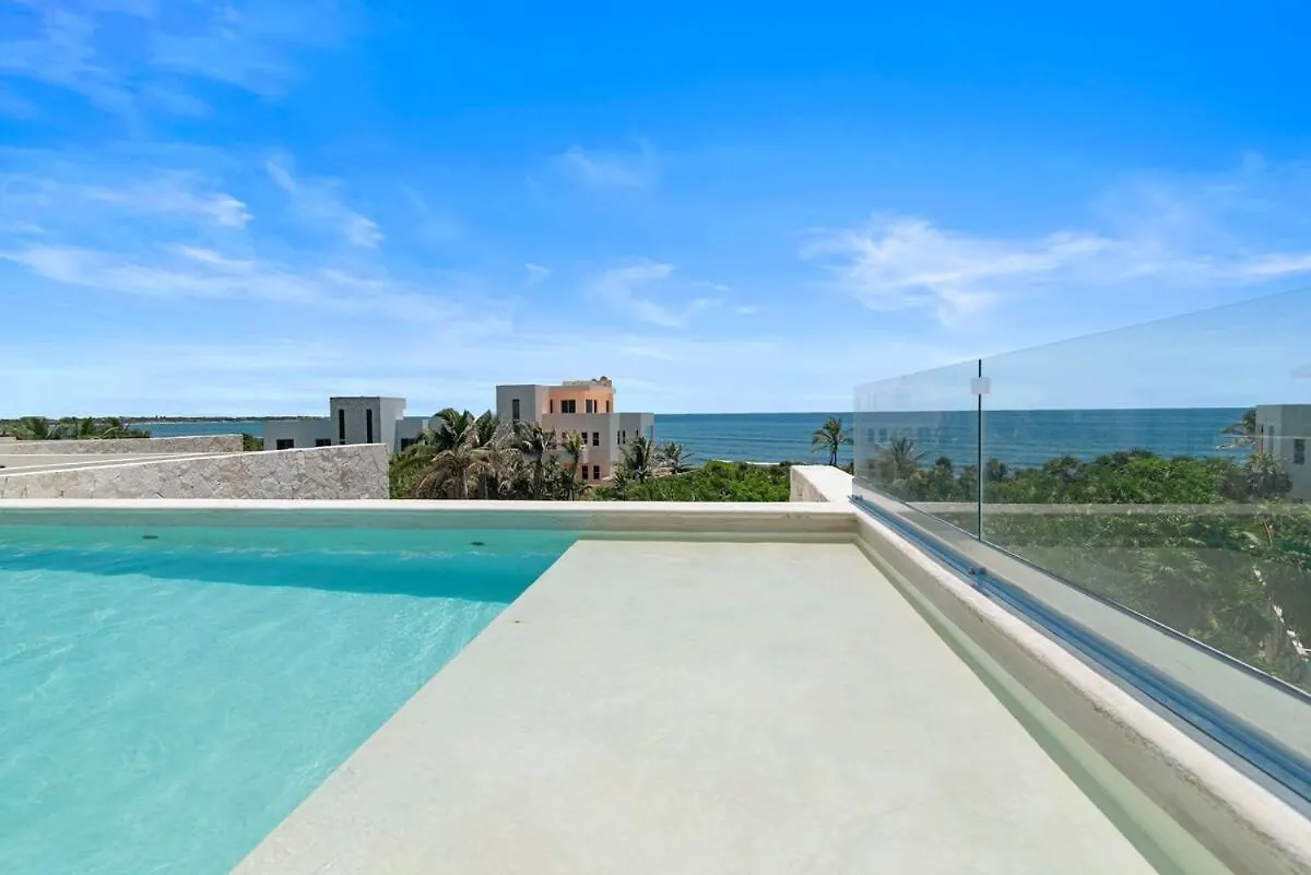Tree House Akumal Sea View Walk To Beach 11 Pools Lejlighed